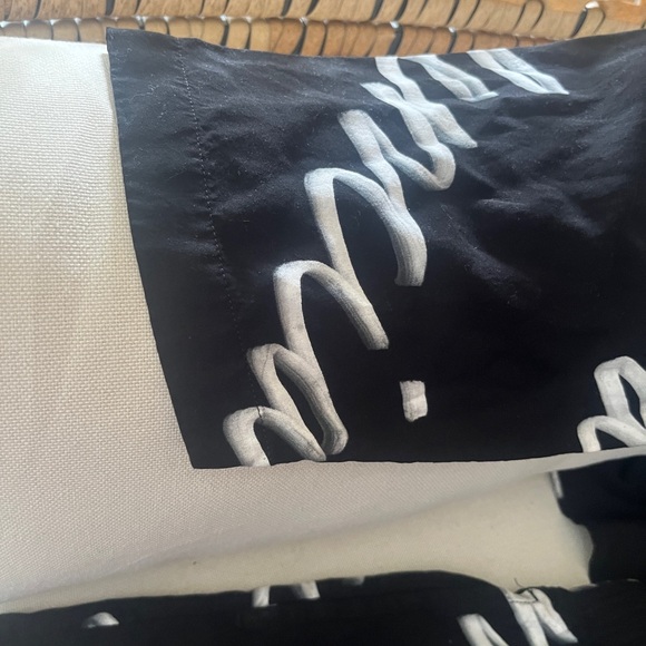 Balenciaga Black/White Script Set - Picture 9 of 16